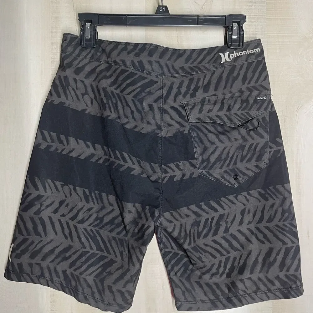 Hurley black and gray swim trunks board shorts,‎ size 28